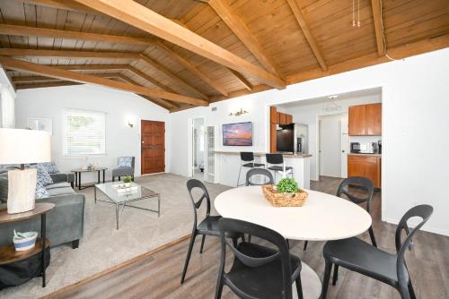 Beautiful Home On Seashore Dr - Newport Beach, CA