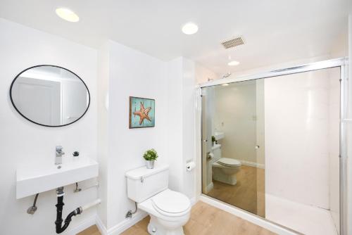 5 Bedroom Duplex 1 minute Walk to the Ocean 5 Bedroom Duplex 1 minute Walk to the Ocean