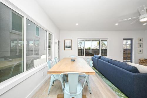 Sunset Beach Retreat next to Water Tower and Ocean in Surfside