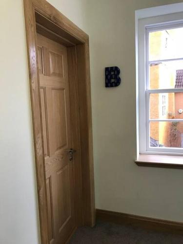 Luxury Flat, 20 Minutes by train from Edinburgh in Інверкейсінг
