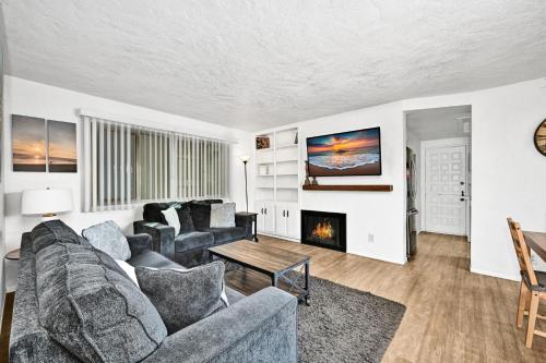 Charming 1-Bedroom Home on 29th Street - Tap to explore photos