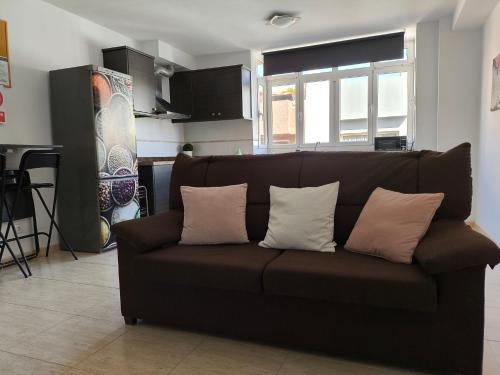 AR Home - Apartamento de 3 dormitorios con ascensor en Las Huesas, Telde