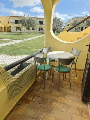 Garden, Quinta Nova Alvor - Silhueta Citadina in Pedregais