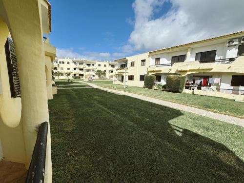 Garden, Quinta Nova Alvor - Silhueta Citadina in Pedregais