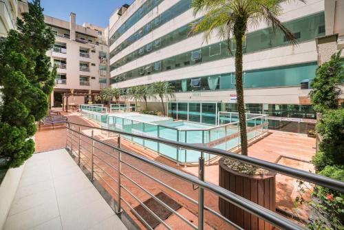 泳池, Bombinhas Summer Beach APT 333 in 邦马宾哈斯