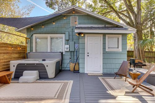 Modern-Boho Bradenton Bungalow with Private Hot Tub!