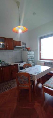 Große Wohnung in dritter Etage mit Terrasse im Altstadtzentrum - Ferienwohnung Chiplakoff in 勃蘭根堡