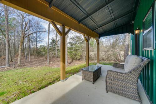 Serene Cabin about 2 Mi to Lake in Broken Bow! in Broken Bow, USA