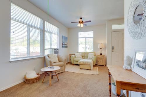 . Cozy Oak View Getaway ~ 5 Mi to Ojai Valley!