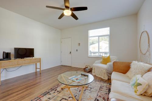 Charming Oak View Retreat about 5 Mi to Ojai Valley! in Oak View, USA