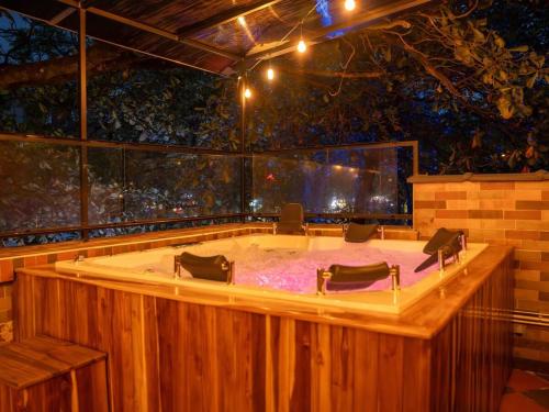 Luxury Living in Parque Lleras & Full House