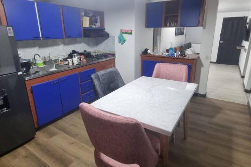 hermosa casa para tour comuna 13, Medellín (fotografie 6)