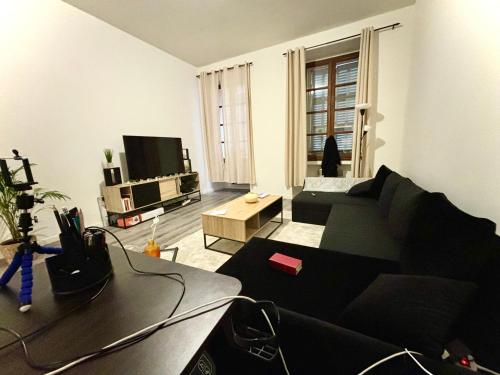 Grande Chambre dans un grand appartement a partagé, au centre de Marseille - Location saisonnière - Marseille