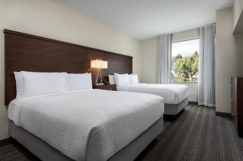 Photo - Staybridge Suites Carlsbad/San Diego, an IHG Hotel