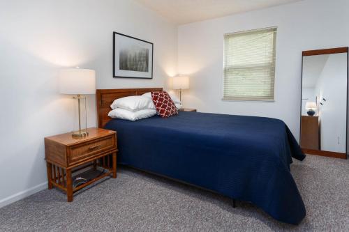 Hendo Hideaway A 2bed/1bath in Hendersonville, USA