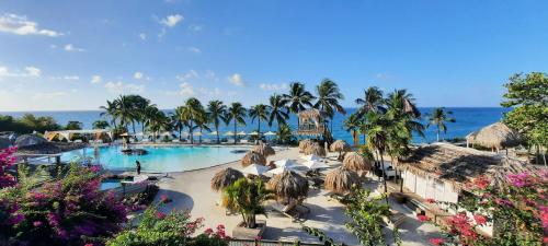 ทัศนียภาพ, Turquoise studio remarquable vue mer in เลอ ยามัน