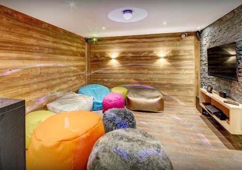 Chalet Caramel - OVO Network - image 6