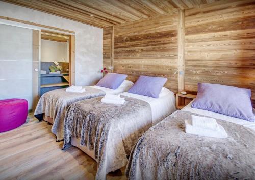 Chalet Caramel - OVO Network - main image
