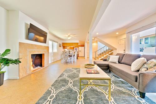 2 Story Home with Garage 1 Block to the Beach wi image