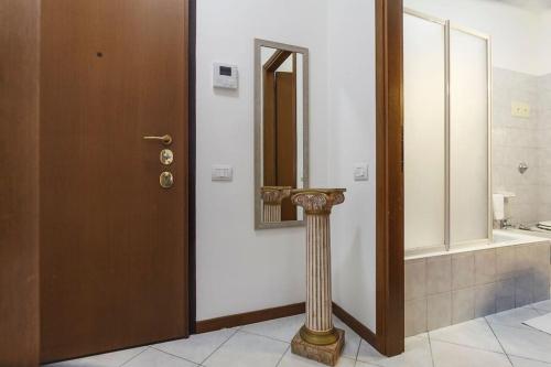 Loft alto con vista su Città Alta, Bergamo (fotografie 10)