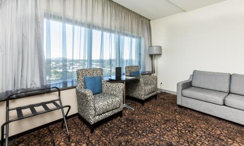 Calamvale Hotel Suites and Conference Centre