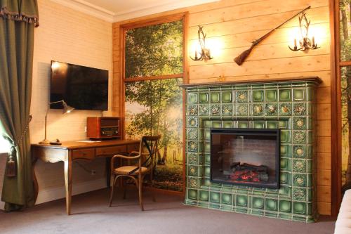 Russkiy Dvorik Boutique Hotel - image 3