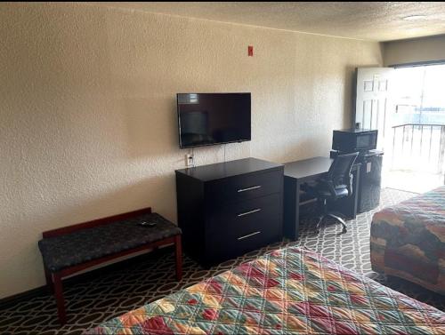 Great Western Inn – Forest Hill, TX