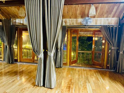 Nậm Thia Homestay - 숙소 외관