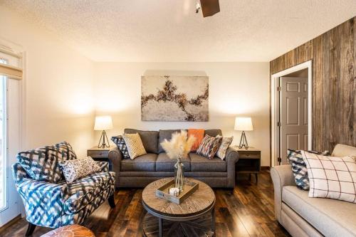 Cozy home near Pigeon Forge attractions