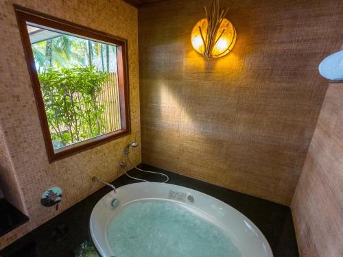Full-sized bathtubs