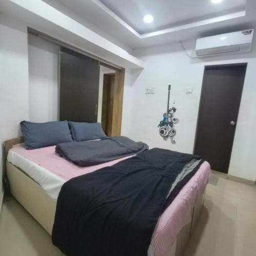 Saroj villa