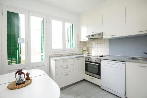 Kitchen, Hotel Casa Mas in Lloret De Mar