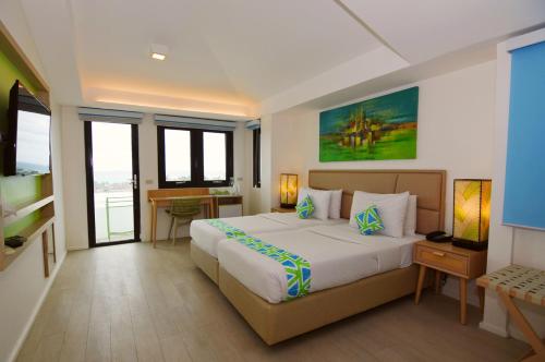 room detail thumbnail 1