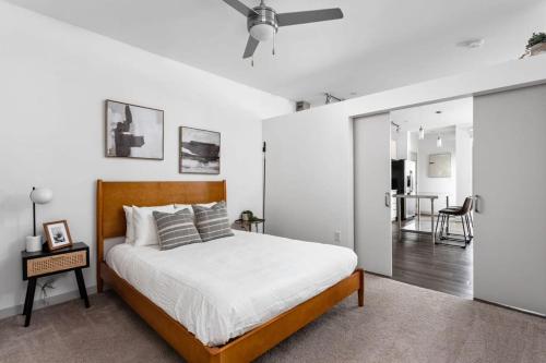 CozySuites I Trendy 1BR, Bottleworks Indy #1 detail