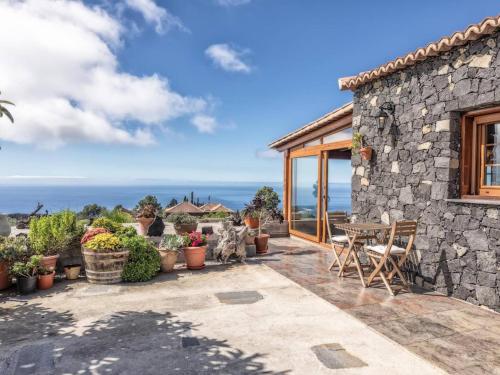 Casa Pedrito - Cozy House, dreamy Terrace & Sea views, Los Llanos de Aridane