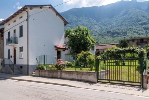  Casa Legnone, Pension in Piantedo bei Mello