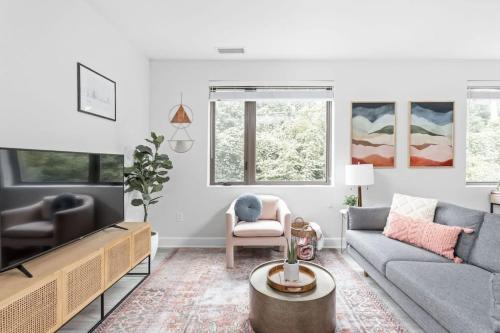 Dream Midtown 1BR in Meridian Kessler CozySuites near Holliday Park