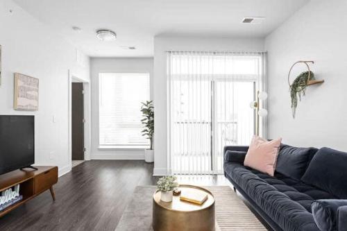 CozySuites Nora 3BR near Fashion Mall in Indianapolis, USA