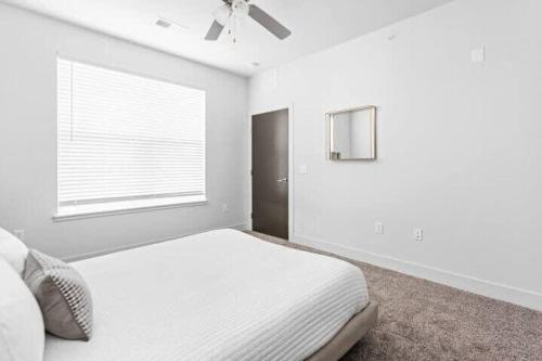 CozySuites Nora 3BR near Fashion Mall in Indianapolis, USA