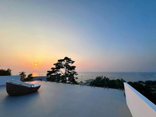 NEW La Vida Villa 270° rooftop Seaview