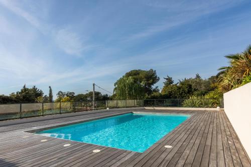 Superbe T3 vue mer avec piscine