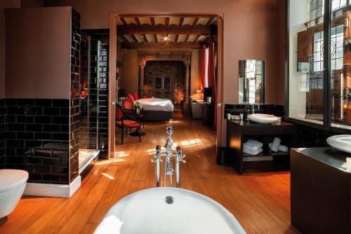 Ванна кімната, Van Der Valk Selys Liege Hotel & Spa in Сеньйор