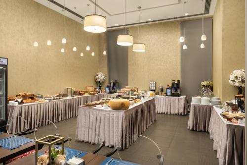 Golden Tulip Ana Dome Hotel