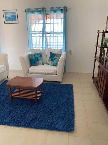 Immaculate 3 Bed Villa & Studio Apartment