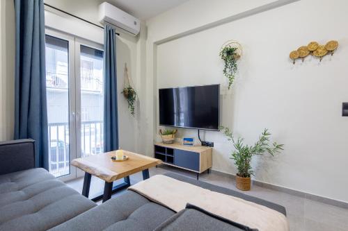 Cesily 2-Bedroom Apartment in Athens, Афины
