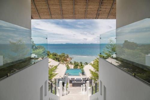 Luxury villa Seaview & Sunset 100m from the beach