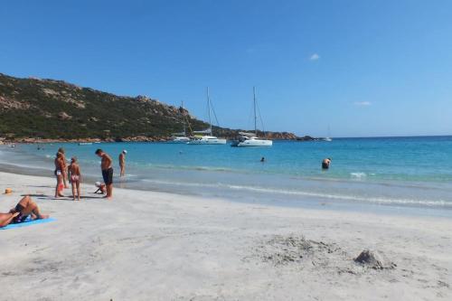 "Villa Pielza " avec piscine près des plages du sud