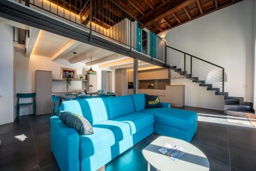 NEW 2024 - ANCIENT GRAVEDONA - where Lake Como classic style meets modern design and comforts - Larihome A41, Gravedona (Foto 3)
