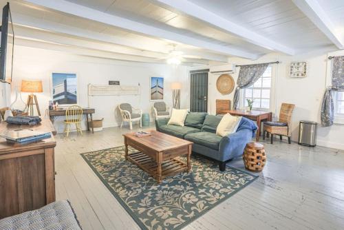 The Captains Quarters - A Relaxing Nautical Abode