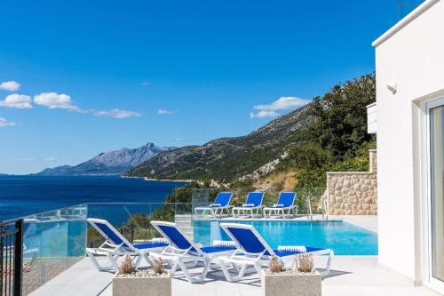 Beautiful sea view Villa di Goya with heated pool